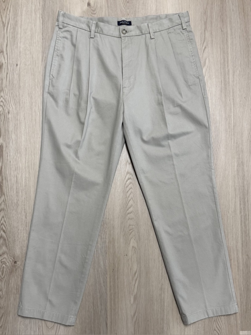 Nautica Beige Pleated Twill Straight Leg Khaki Cotton Pants New 38 X 30 Slim Fit
